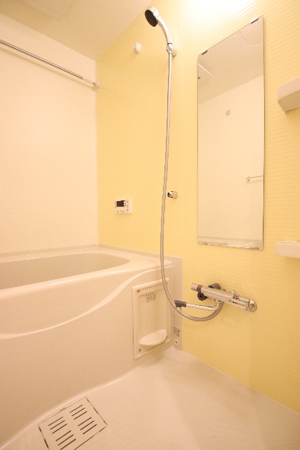 バス・シャワールーム　※別室の参考写真の為、現況優先です。