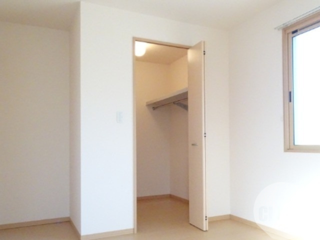 収納　ウォークインクローゼット