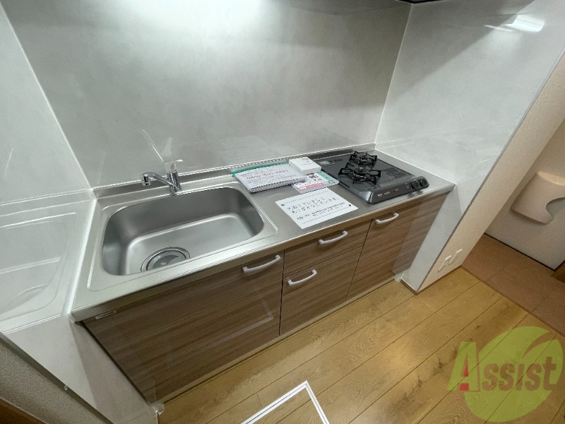 キッチン　こちらシステムキッチンになります。お料理がはかどりそう。