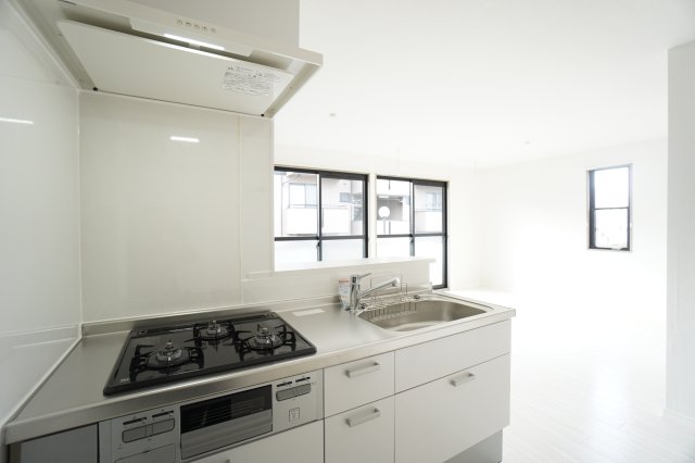 キッチン　※同物件・同タイプの写真です。