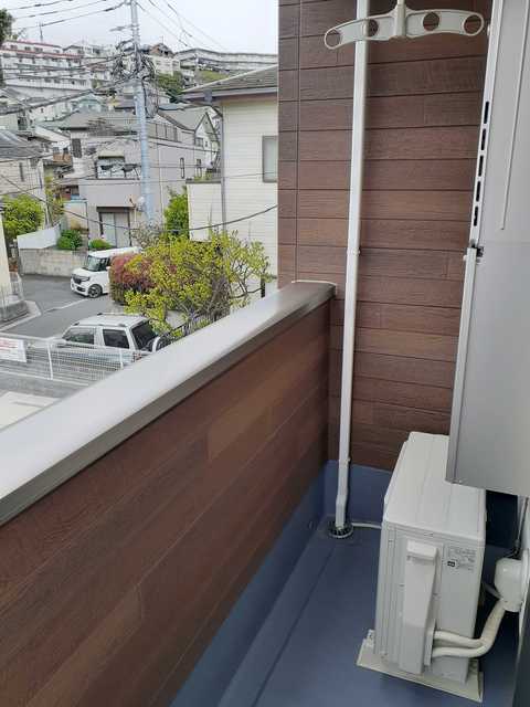 バルコニー　物干しスペース付きのバルコニー♪