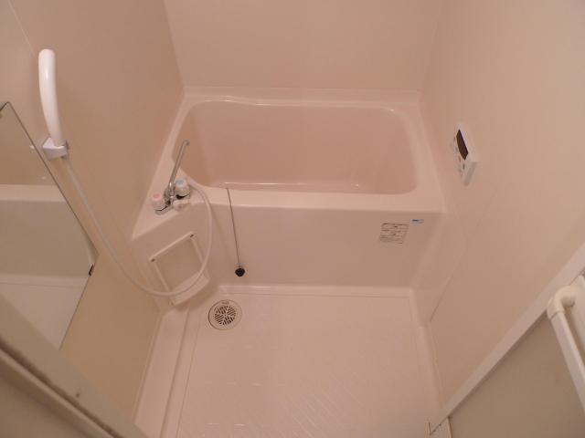 バス・シャワールーム　※同タイプ部屋の写真です。