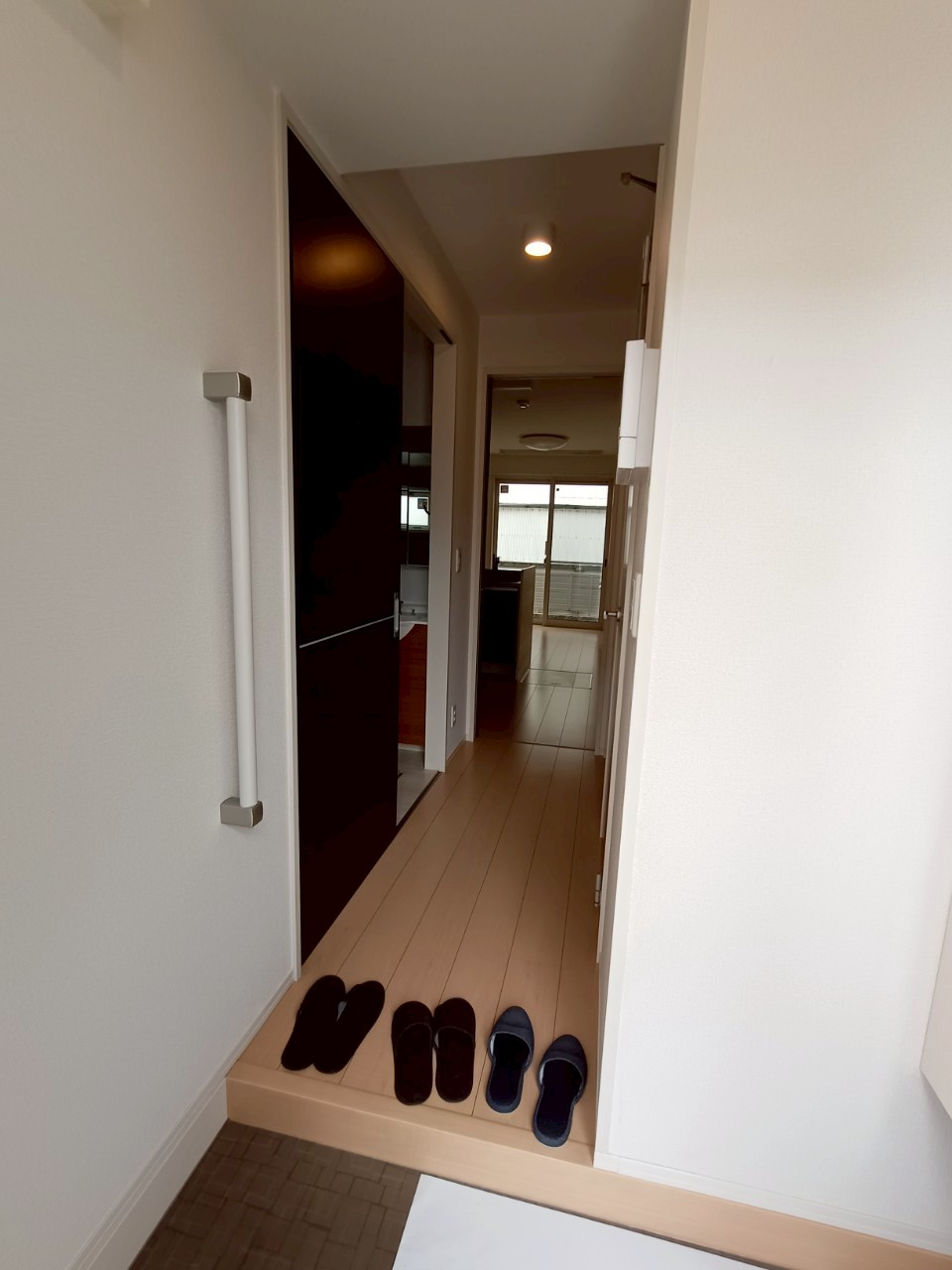 玄関　イメージ写真です。