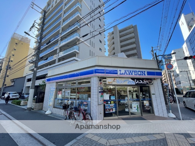 コンビニ　ローソン（コンビニ）まで104m
