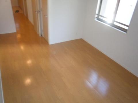 居室・リビング　室内