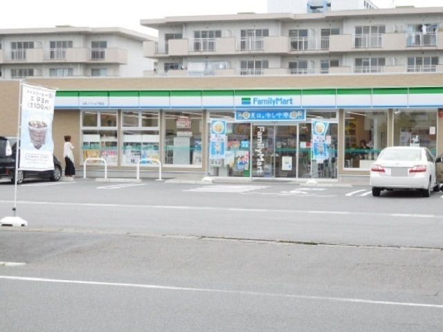 コンビニ　ファミリーマートソフトピア南店（コンビニ）まで1306m