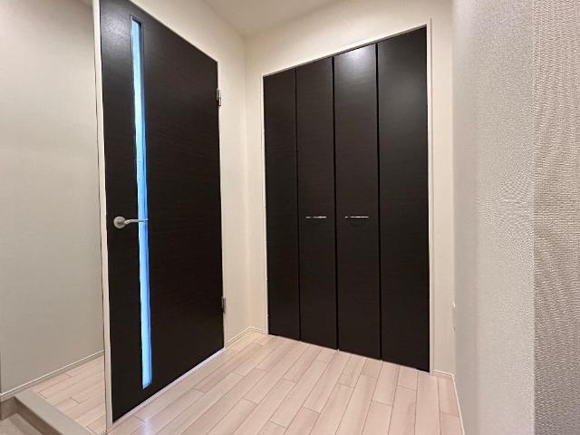 玄関　玄関ホール（イメージ）