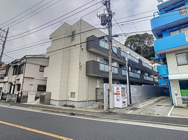 建物外観　JR京浜東北線「鶴見」駅より徒歩10分です。