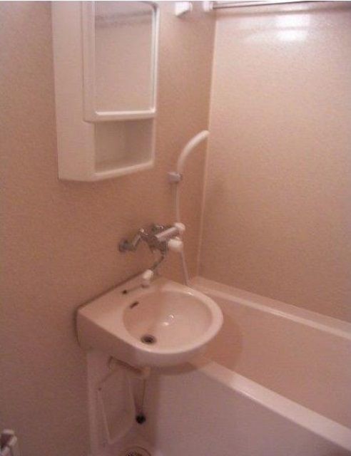 バス・シャワールーム　バス