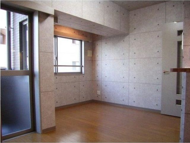 居室・リビング　室内