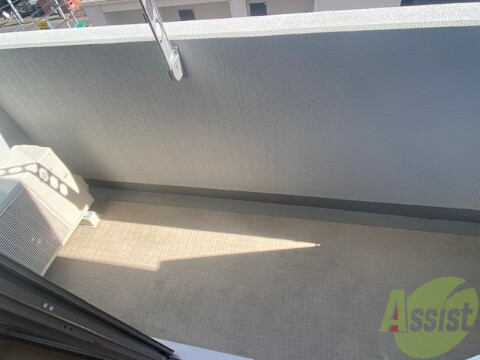 バルコニー　バルコニーはこちらです。広いのでのびのびと作業ができますね