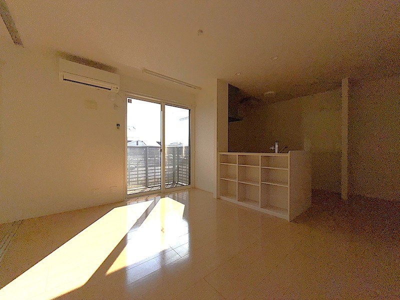 居室・リビング　同仕様写真