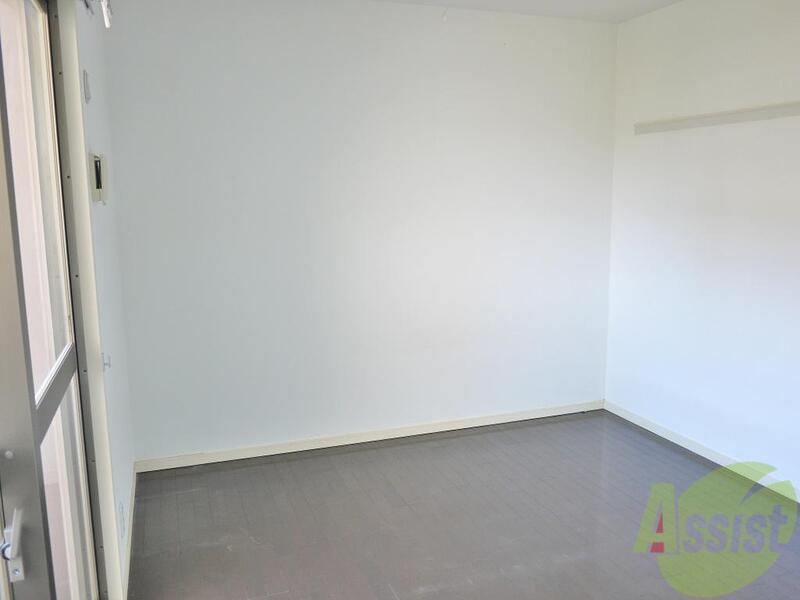 その他部屋・スペース　シングルベッドを置いても十分な広さはあると思います。