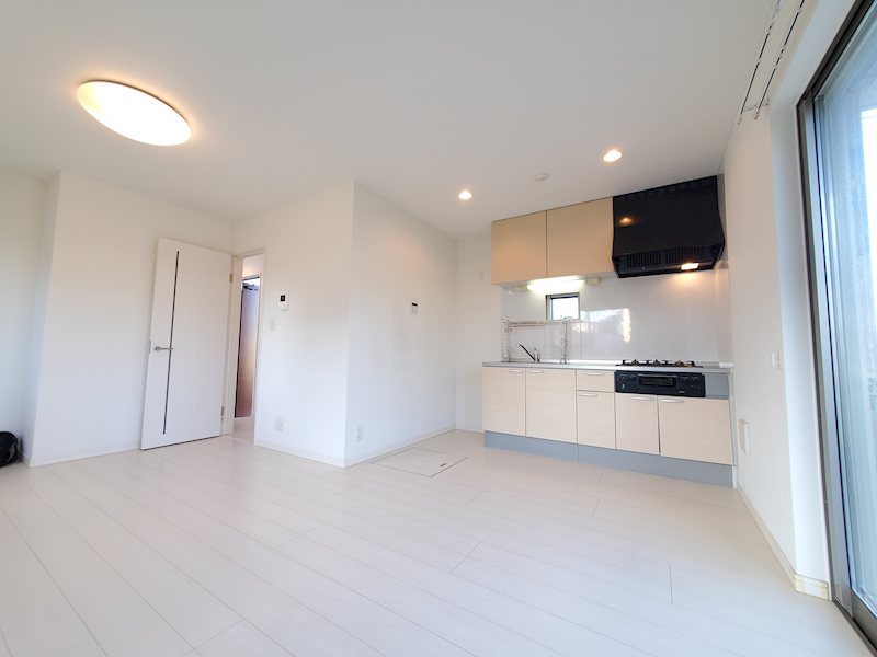 居室・リビング　広々としたリビング