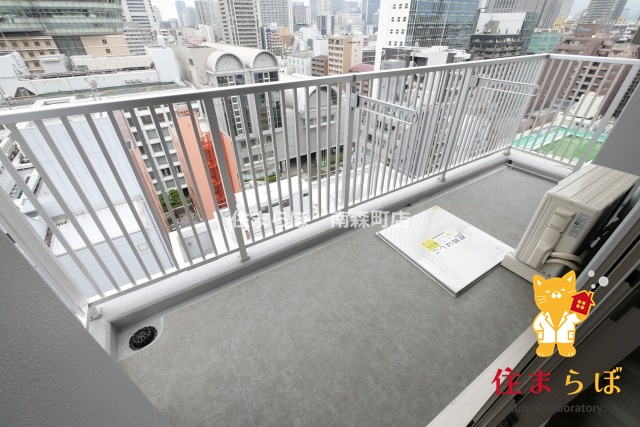 バルコニー　「物件じゃなく、“あなたの暮らしの一部”に出会いましょう。」