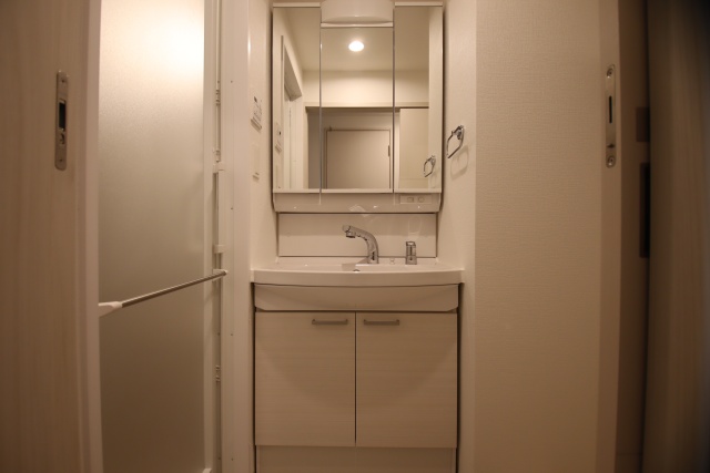 洗面設備　※別室の参考写真の為、現況優先です。