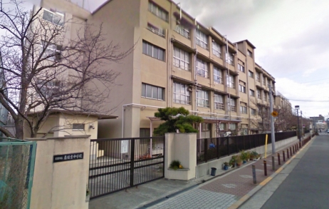 中学校　大阪市立東住吉中学校（中学校）まで379m