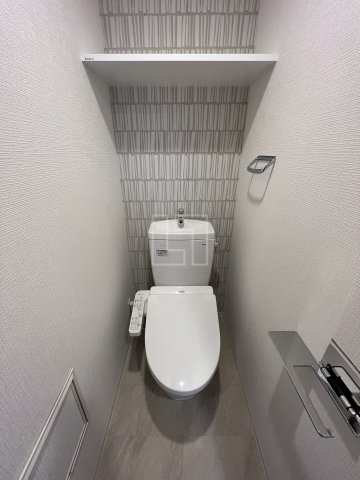 トイレ　エスリードレジデンス大阪難波　温水洗浄便座