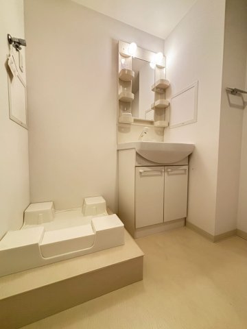 洗面設備　詳細は、RISUMO江坂本店までお問合せください♪