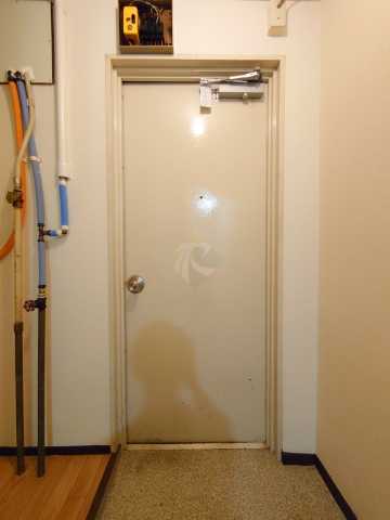 玄関　室内見学承ります。当店掲載物件以外もまとめてお問合頂けます。