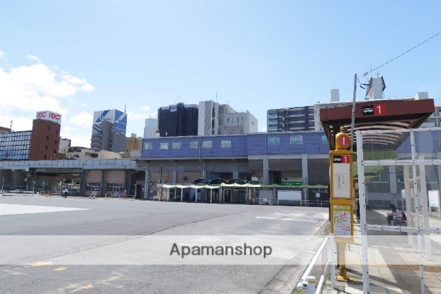 その他　本郷駅バスターミナル（その他）まで320m