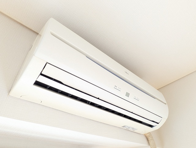 その他設備　★★洋室に設置されているエアコンです♪★★