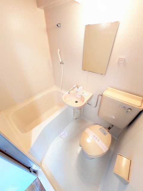 バス・シャワールーム　★★３点ユニットバスです♪★★