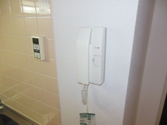 その他設備　★インターホン受話器です★