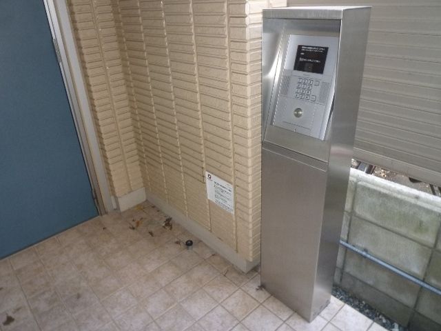 セキュリティ　★オートロックエントランス★