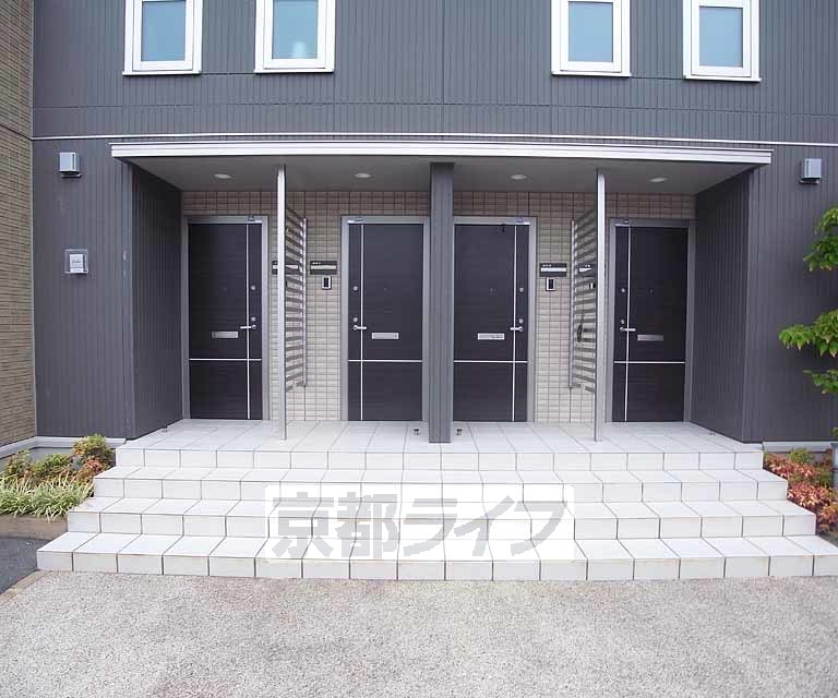 トイレ　ウォシュレットはもちろん、収納も完備！