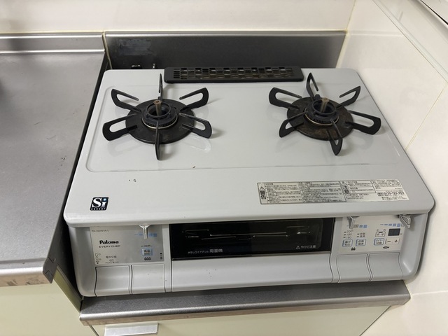 その他設備　ガスコンロ２口付グリル付　ハウスクリーニング実施前画像