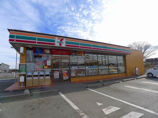 コンビニ　セブンイレブン藪塚運動公園前店（コンビニ）まで550m