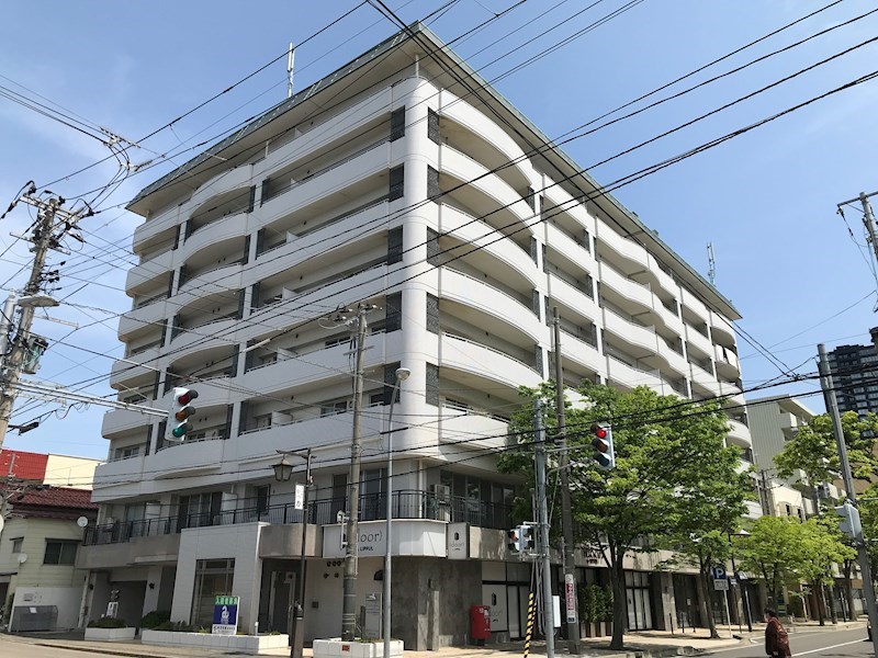 建物外観　新潟駅徒歩圏内で周辺環境が充実