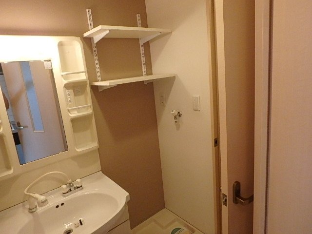 洗面設備　独立洗面台です