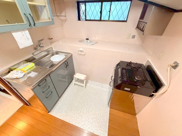 キッチン　作業のしやすい広めのキッチンです。