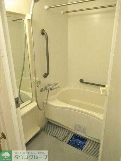 バス・シャワールーム　同物件別部屋写真