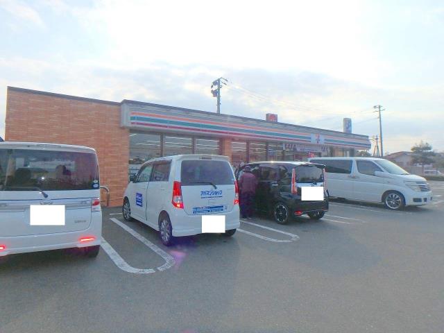 コンビニ　セブンイレブン（コンビニ）まで1426m