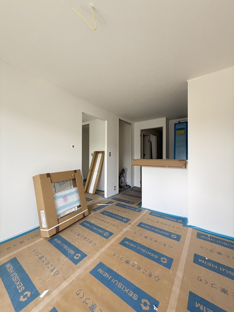 居室・リビング　建設中、参考画像。現況優先。