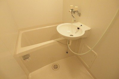 バス・シャワールーム　浴室換気乾燥機付き ※現況優先