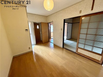 居室・リビング　角部屋住戸で過ごしやすく、おすすめです。