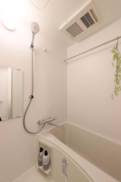 バス・シャワールーム　※写真は同タイプ住戸です。