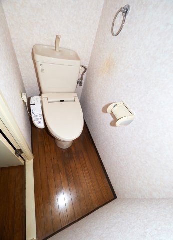 トイレ　温水洗浄便座