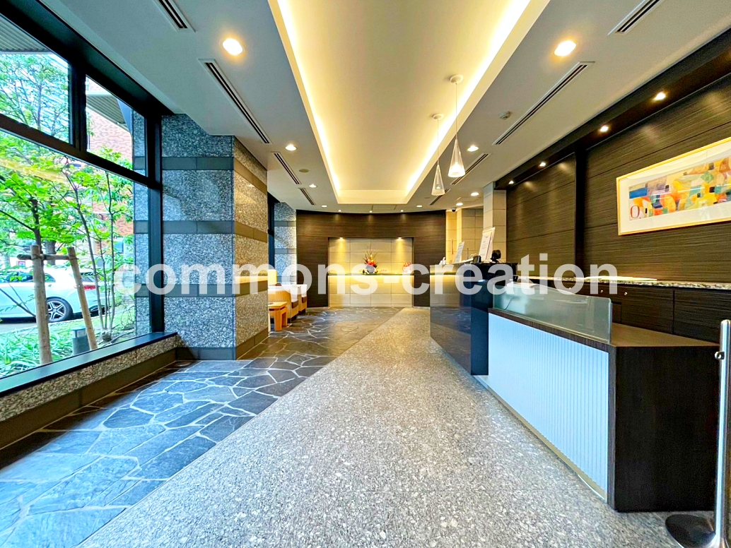 役所　東京都庁（役所）まで27m