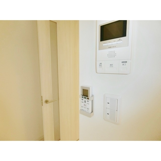 セキュリティ　来訪者が確認出来るＴＶインターホン