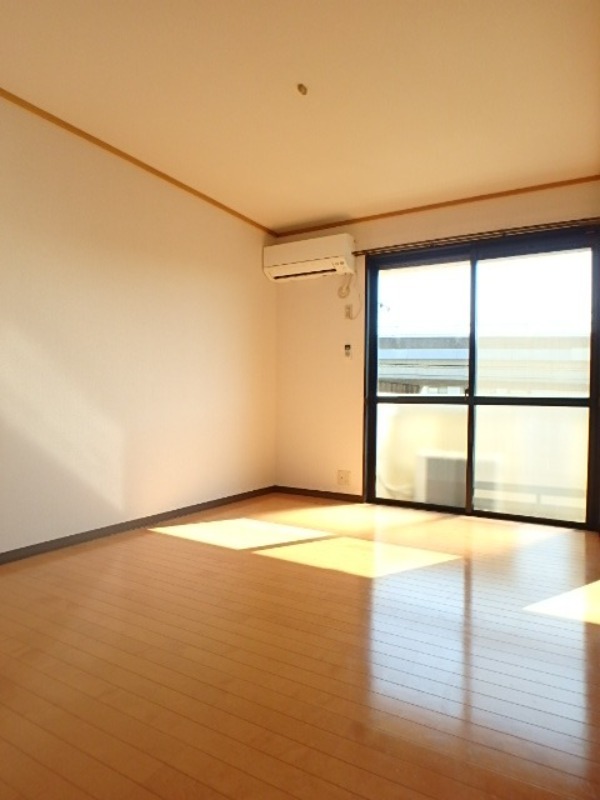 居室・リビング　図面と現状に相違がある場合には現状を優先