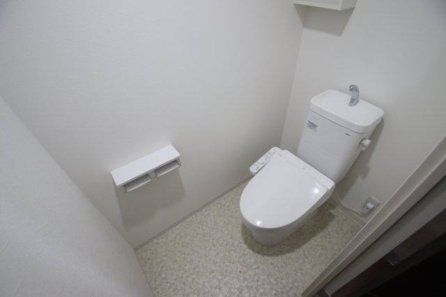 トイレ　※同建物別部屋写真となります※