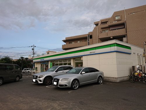 コンビニ　ファミリーマート 三鷹牟礼店（コンビニ）まで277m