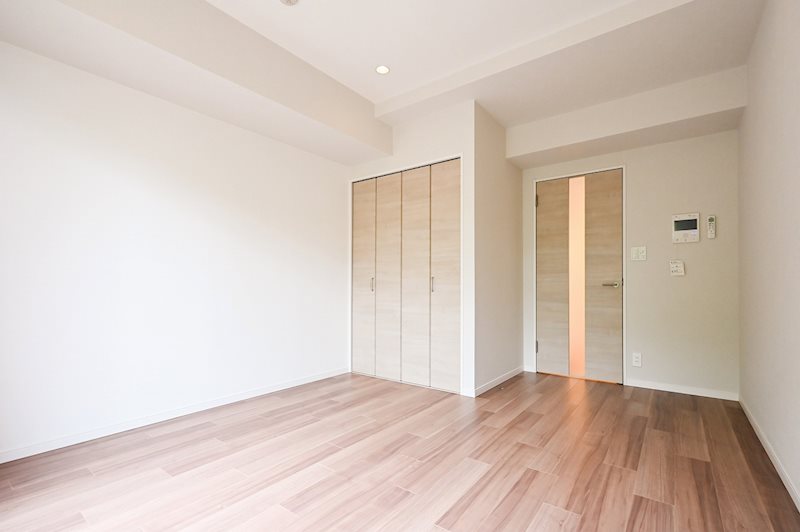 居室・リビング　室内