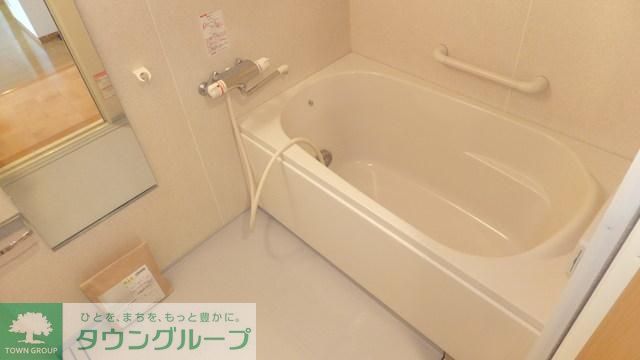 バス・シャワールーム　キレイなバスルーム。