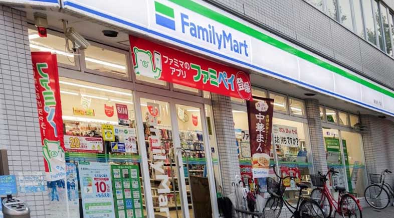 コンビニ　ファミリーマート 烏丸寺ノ内店（コンビニ）まで376m